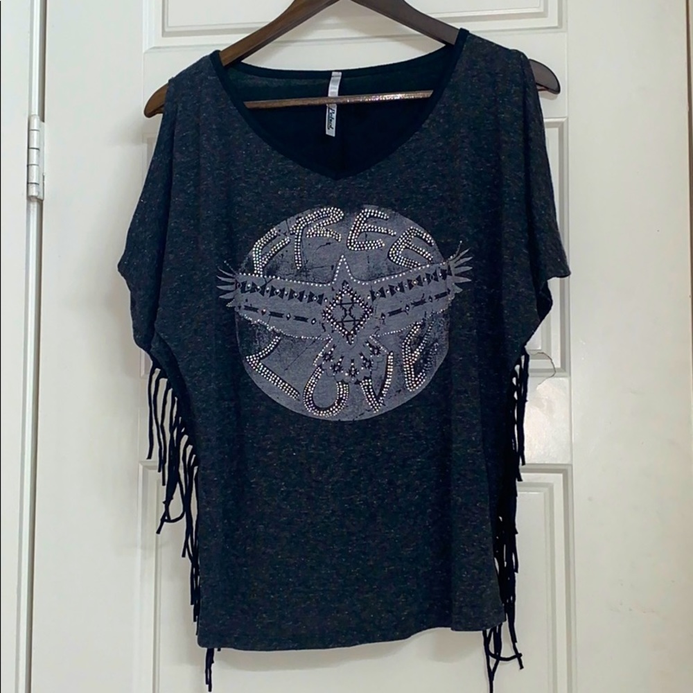 Dark gray pertrol Free Love shirt